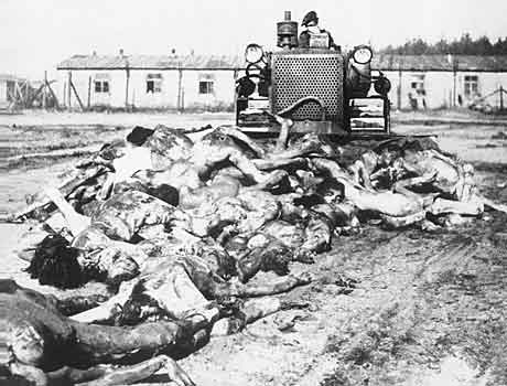 Zamordowani więźniowie obozu koncentracyjnego
- ofiary niemieckiego bestialstwa